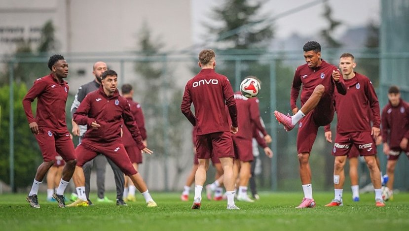 Trabzonspor, Başakşehir Maçına Hazırlanıyor İşte Antrenmanda Görüntüler (1)