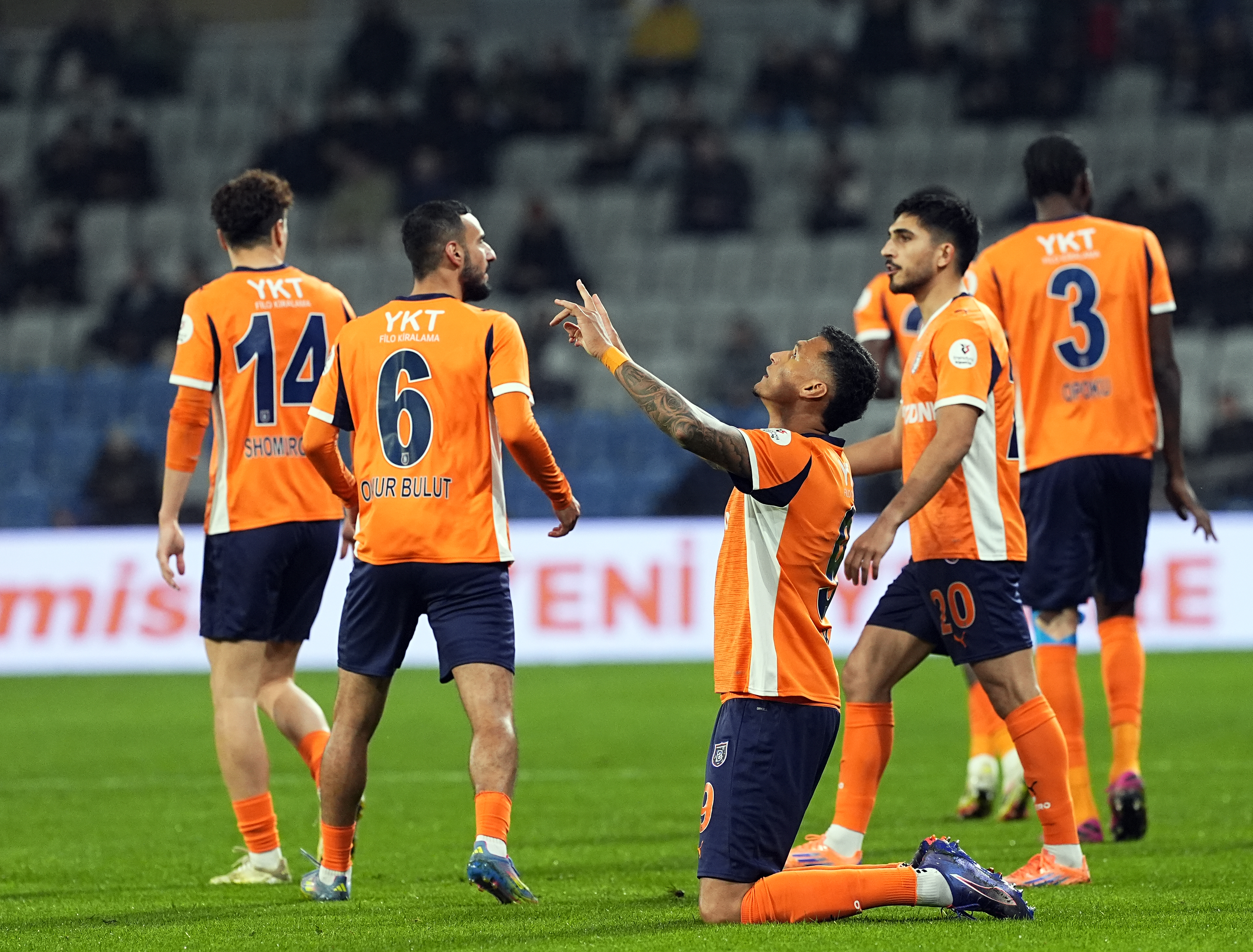 Trabzonspor Fırtına Gibi Maçta Kazandı! 7 Gollü Maç Nefes Kesti (5)