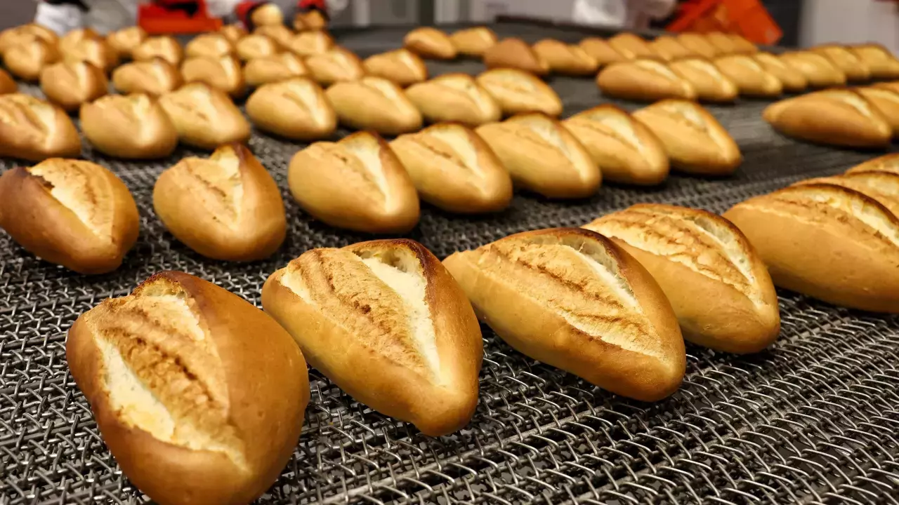 Yesaş Duyurdu 24 Kasım’dan Itibaren Ekmek Fiyatlarına Zam Geliyor!A