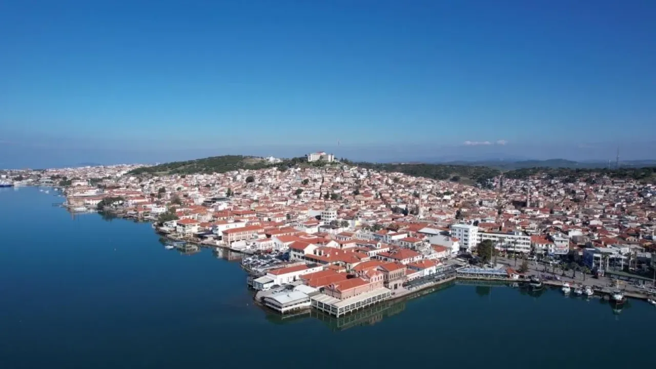 Zeytin Kokulu Kentte Turizm Patlaması Ara Tatilde Ayvalık Dolup Taştı!-2