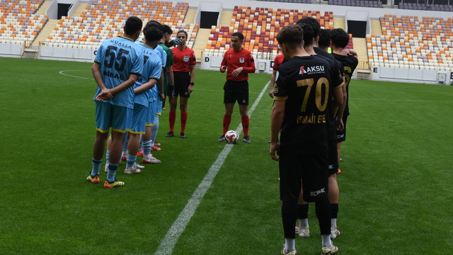 7 Kişiyle Çıktılar Maç Iptal Edildi (2)