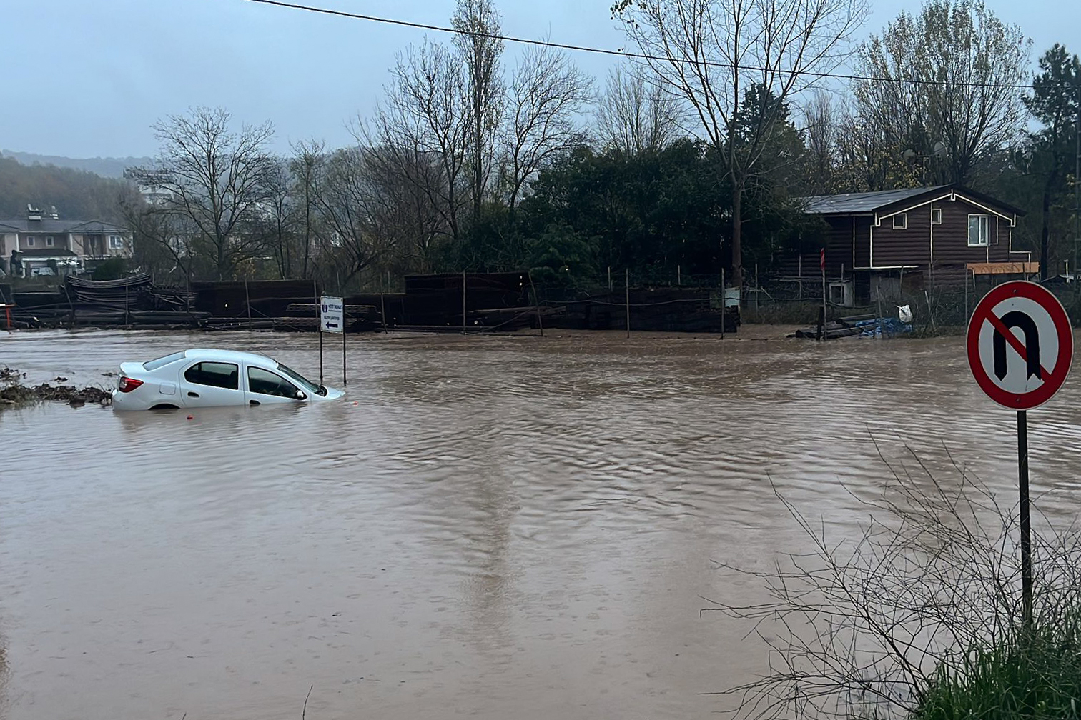 A A 20251207 39913580 39913579 S A R I Y E R D E Y O L U N C O K M E S I S O N U C U P I K A P I L E K A M Y O N E T D E R E Y E D U S T U