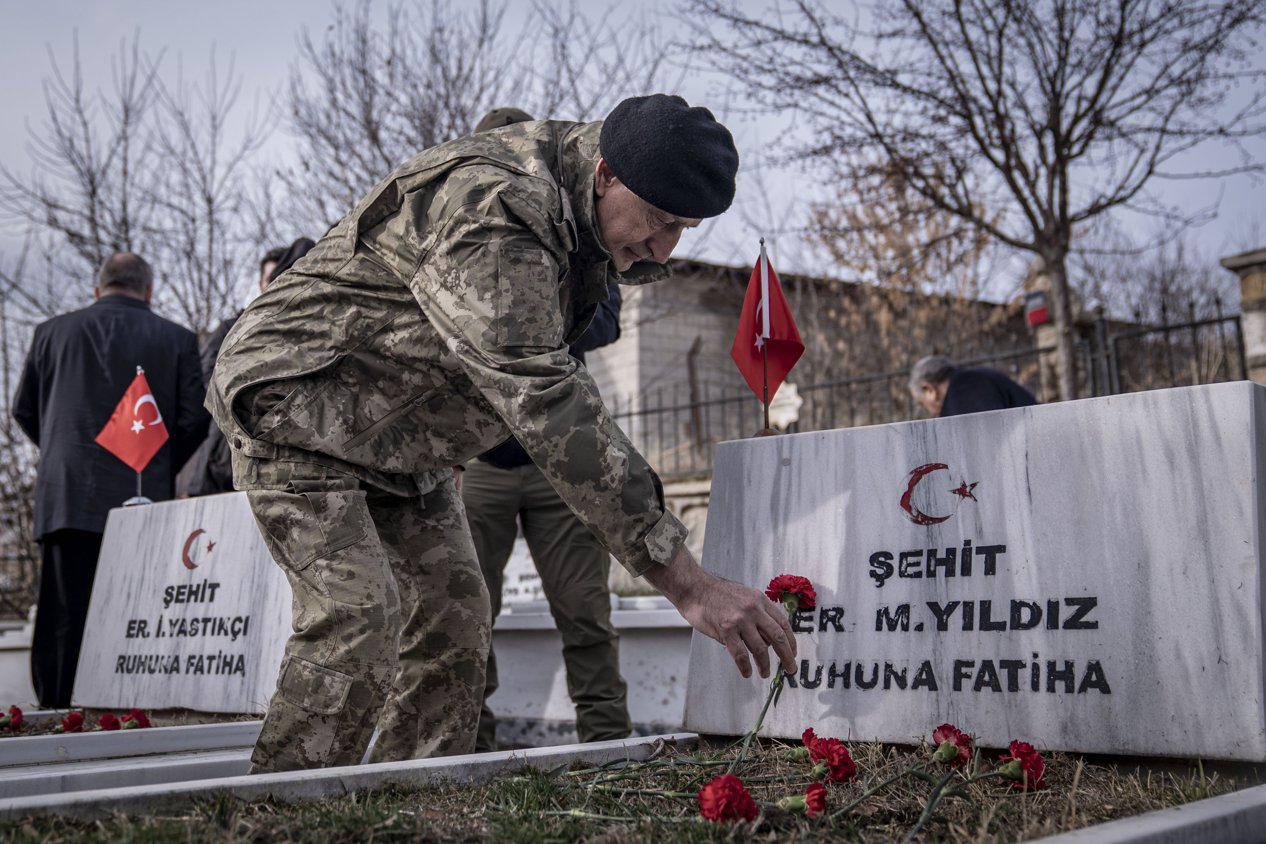 A A 20251209 39931741 39931739 E R Z U R U M D A 59 Y I L O N C E Y A N G I N D A S E H I T O L A N 65 A S K E R M E Z A R L A R I B A S I N D A A N I L D I