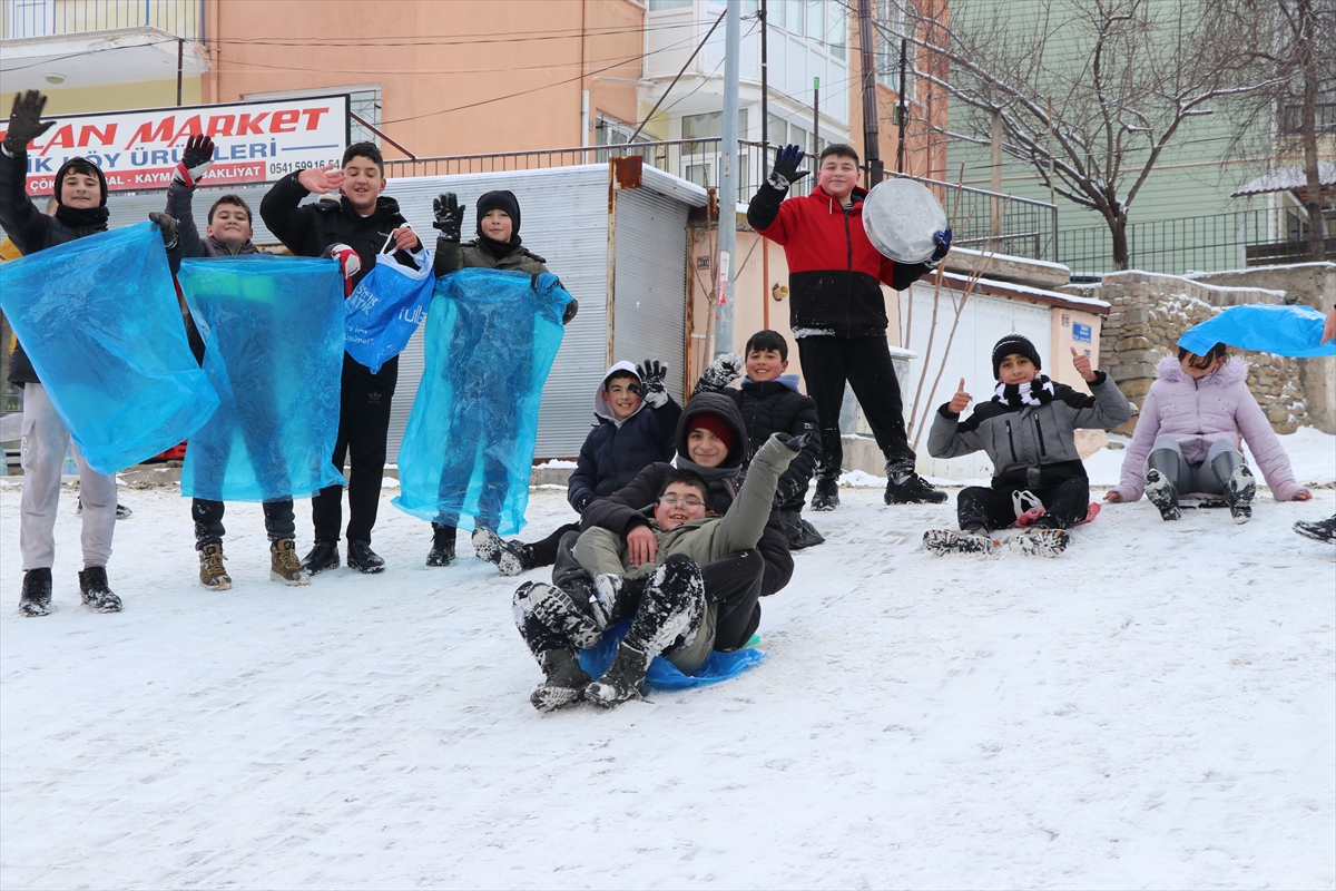 A A 20251229 40106010 40106004 Y O Z G A T T A C O C U K L A R K A R T A T I L I N I N K E Y F I N I P O S E T V E T E P S I L E R L E K A Y A R A K C I K A R D I