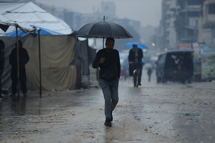 Acil Ve Kalıcı Insani Yardım Şart Gazze'de Binlerce Çadır Sular Altında!C