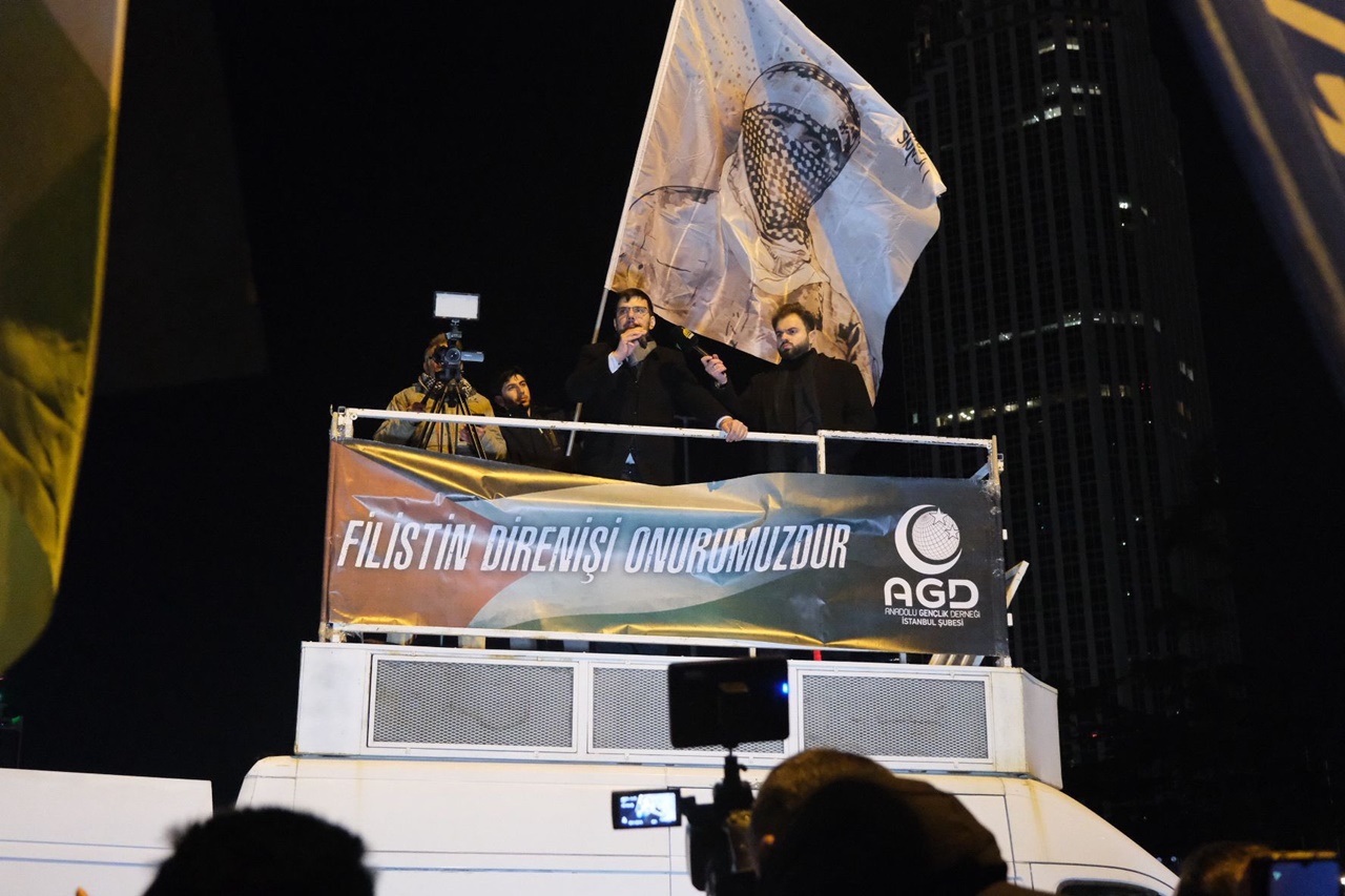 Agd İstanbul, Şehit Olan Polisler Ve Kassam Tugayları Komutanları Için Cenaze Namazı Kıldı 2