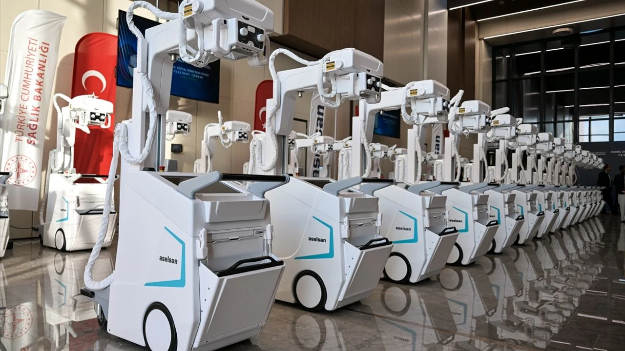 Aselsan'dan Sağlık Sektörüne Katkı Yerli Mobil Dijital Röntgen Cihazı! (2)