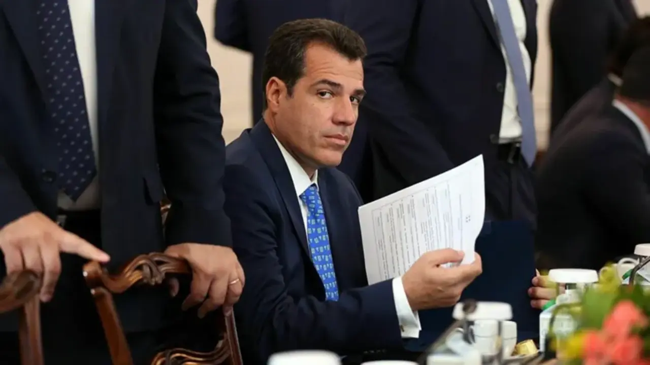 Atina’da Vicdanlar Askıya Alındı Yunan Bakanlardan Siyonist Rejime Açık Çek!-1