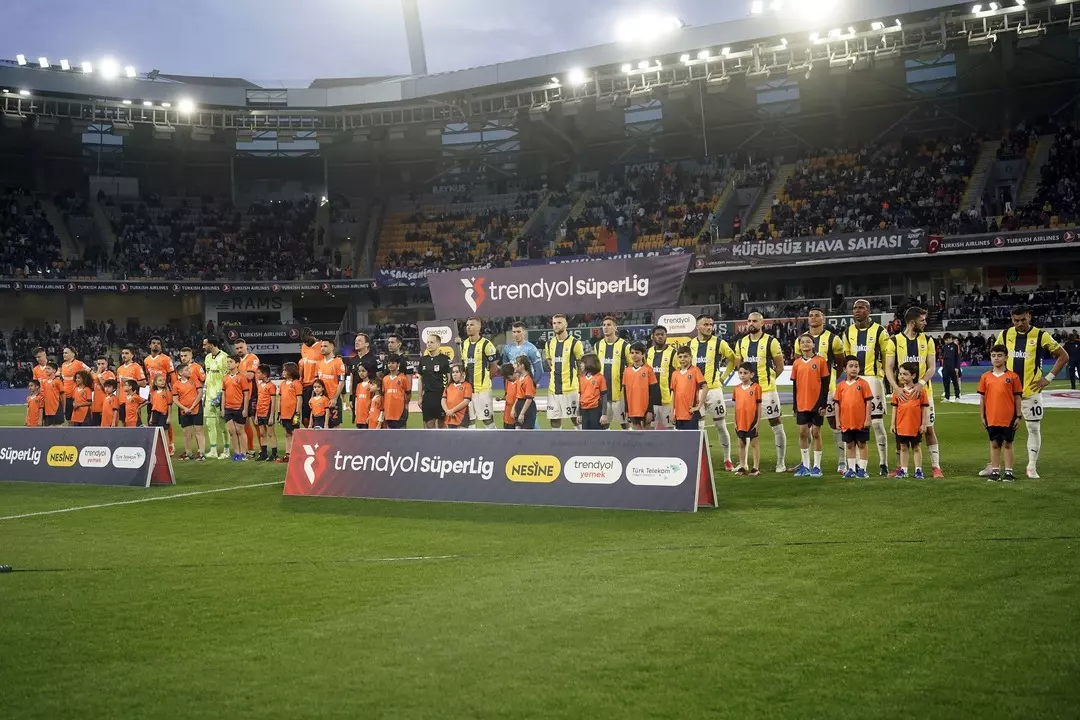 Başakşehir Fenerbahçe Maçı Ne Zaman Saat Kaçta Bilet Fiyatları Kaç Tl (4)-1