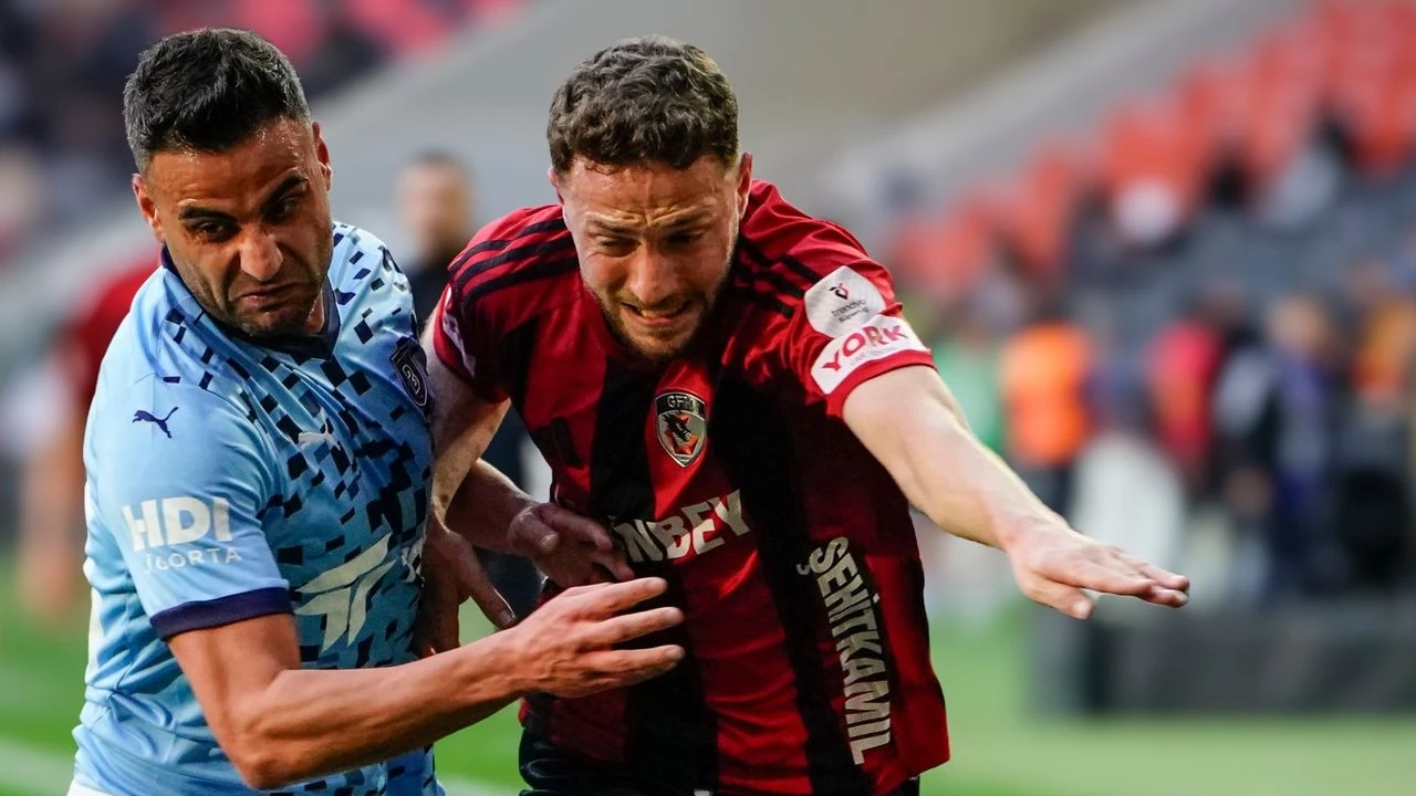 Başakşehir'de Gaziantep Fk Maçı Öncesi 5 Eksik! (1)-1