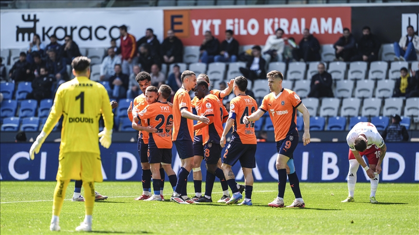 Başakşehir'de Gaziantep Fk Maçı Öncesi 5 Eksik! (1)