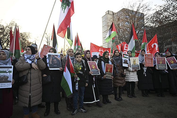 Berlin’de Filistin’e Destek Gösterisi “Alman Hükümeti İsrail’in Suç Ortağı” (6)