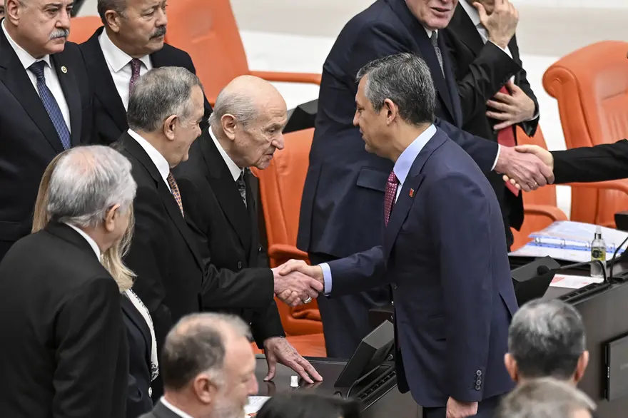 Bütçe Görüşmelerinin Son Gününde Meclis’te Dikkat Çeken Görüntüler (5)