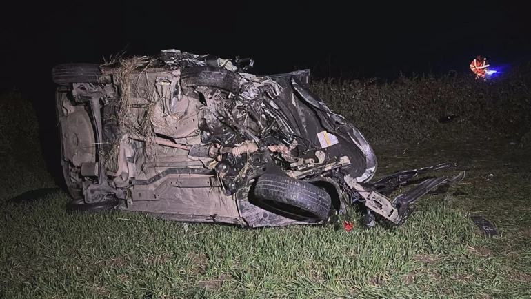 Çanakkale'de Katliam Gibi Kaza! İki Otomobilin Çarpıştığı Kazada 5 Kişi Öldü, 1 Kişi Yaralandı (2)