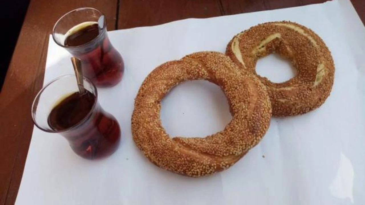 Cumhurbaşkanı Erdoğan'ın Simit Hesabı Error Verdi! Simitte Gizli Zam Ifşa Oldu Resmiyette 15 Tl, Tezgahta 25 Tl! (3)-1
