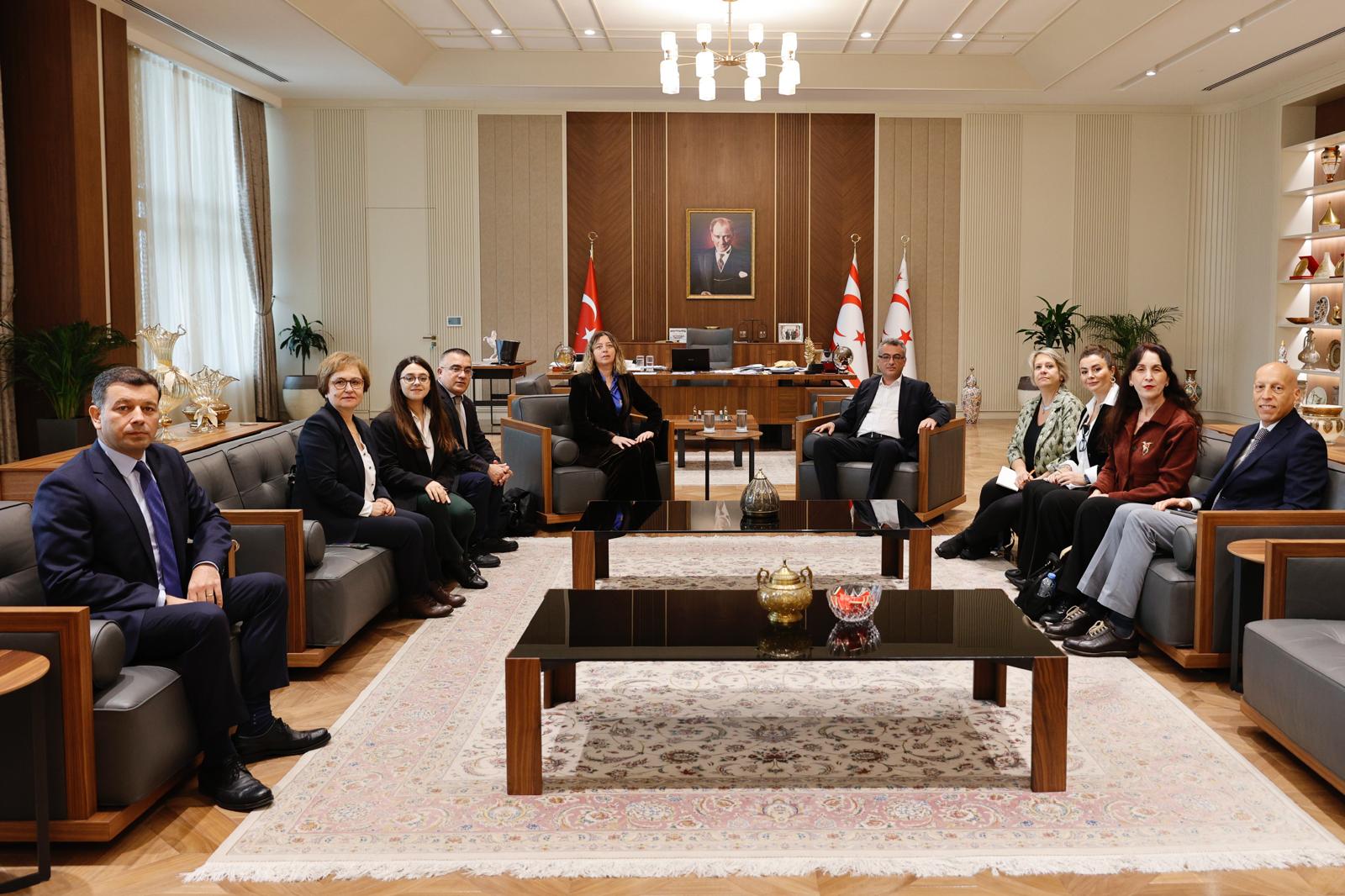 E91216A8 9881 4072 9F39 E5E637F41844