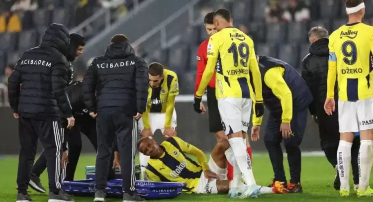 Fenerbahçe'de 1 Kadro Dışı Daha! İşte O Futbolcu (3)