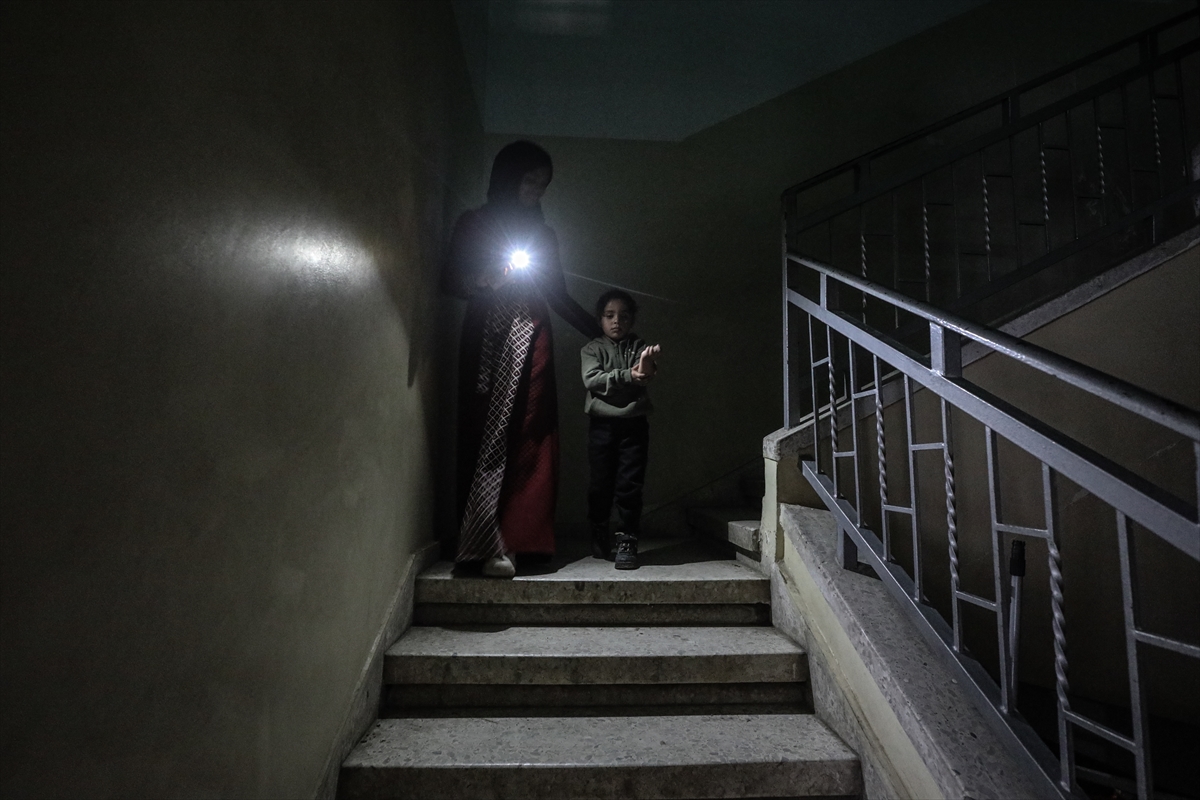 Gazze'de Yakıt Bitti! Avde Hastanesi Artık Çalışamayacak (1)