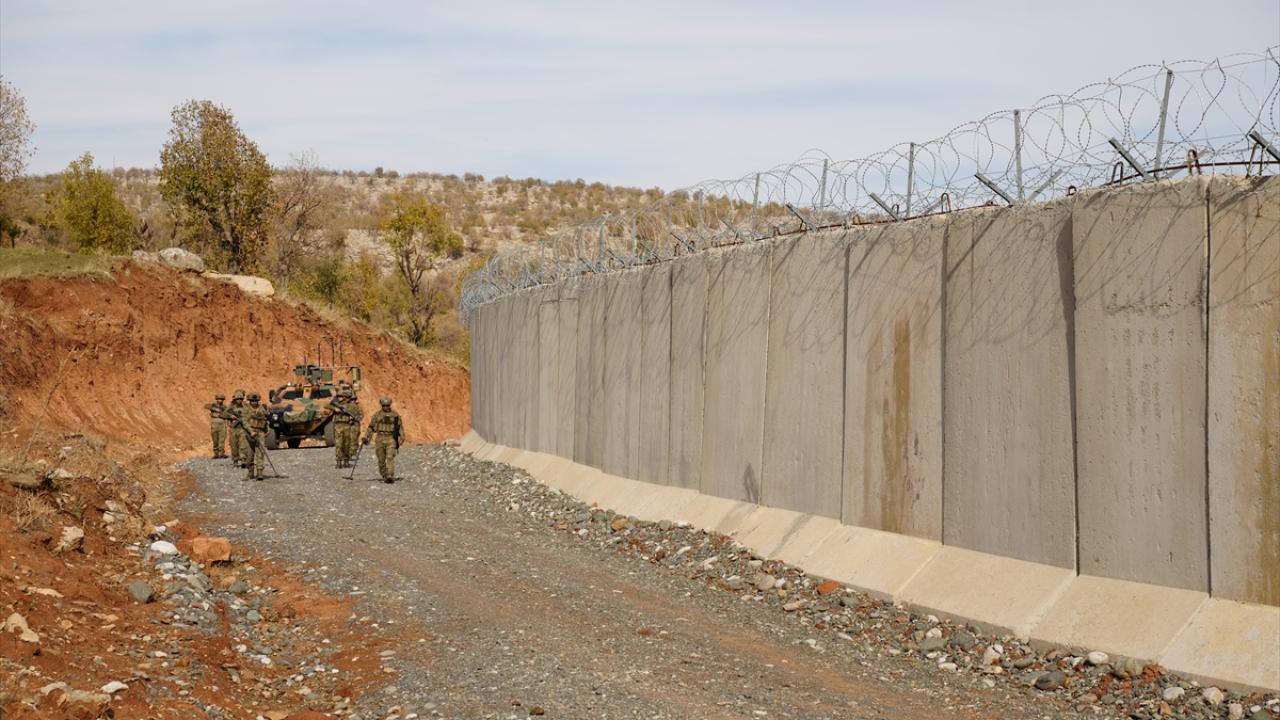 Irak Sınırına 2 Bin 152 Metre Güvenlik Duvarı Inşa Edildi (2)