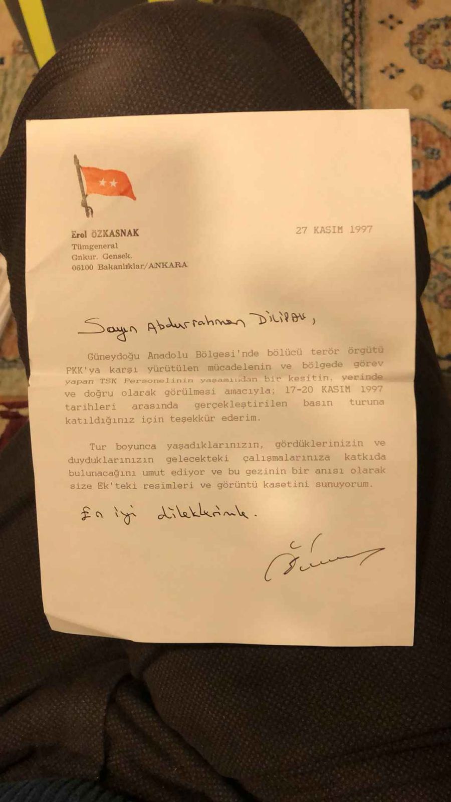 Kraldan Çok Kralcı Gibi Davranan Küçük Adamlar! (6)