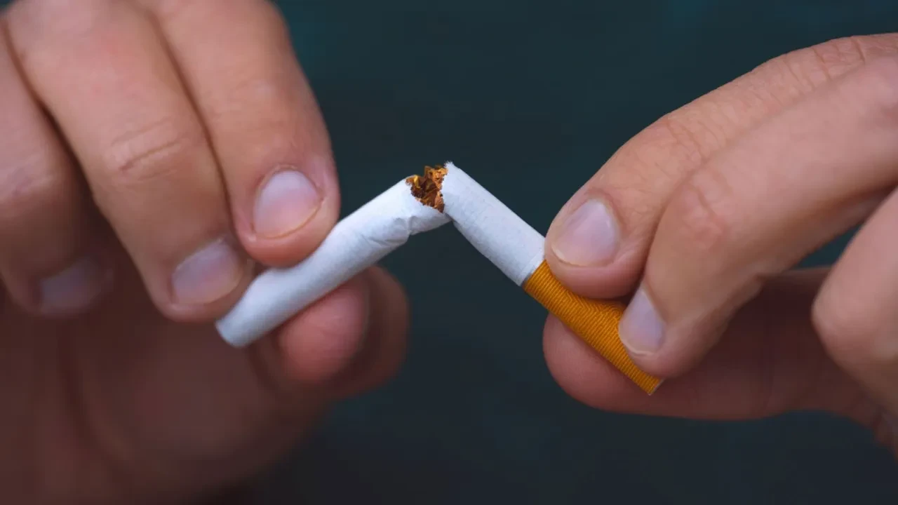 Maldivler Dunyada Bir Ilke Imza Atti Yeni Nesillere Sigara Yasagi Getirildi 3260524