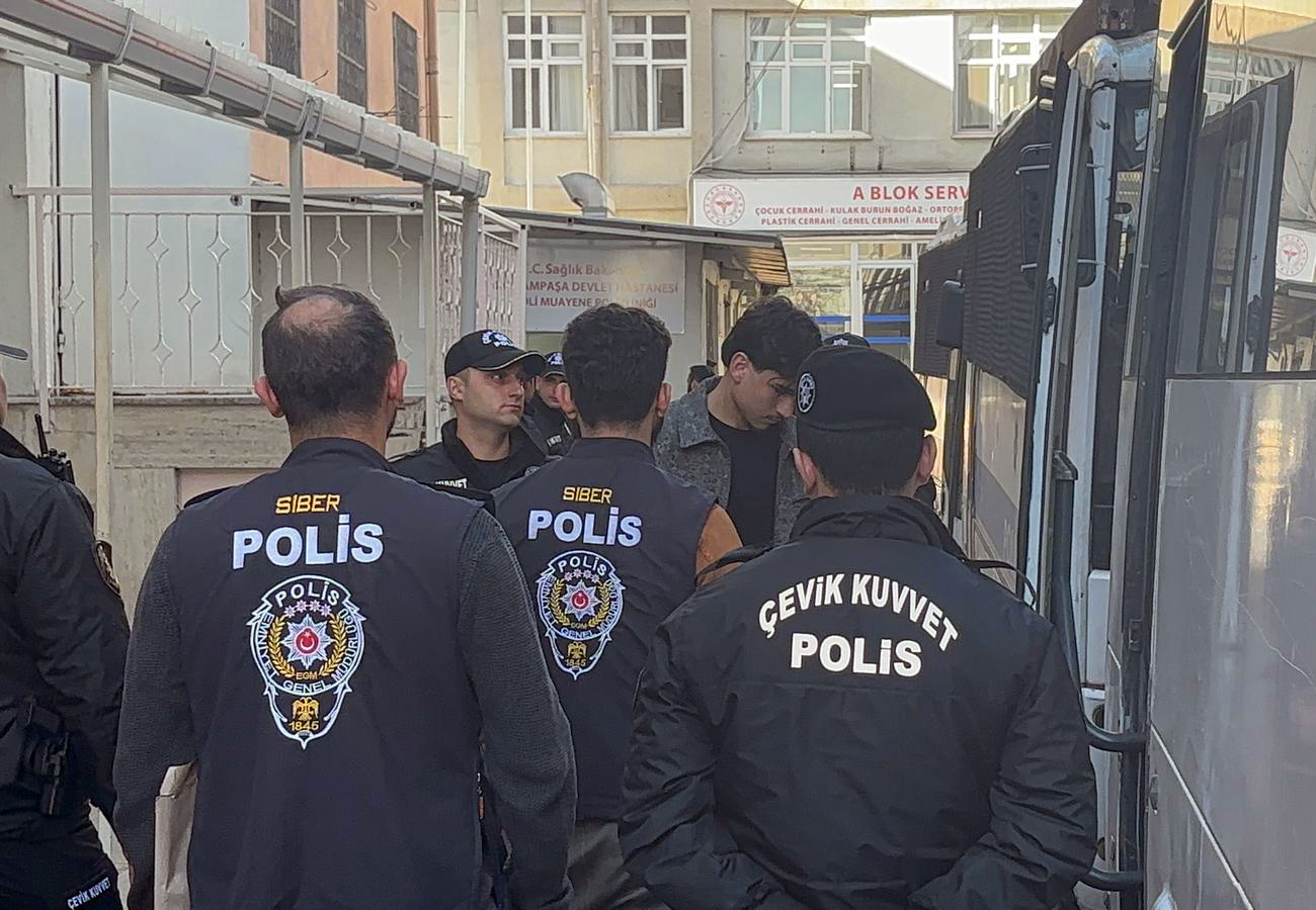 Mert Hakan Yandaş Ve Ahmet Çakar Sağlık Kontrolünden Geçirildi İşte Görüntüler (5)