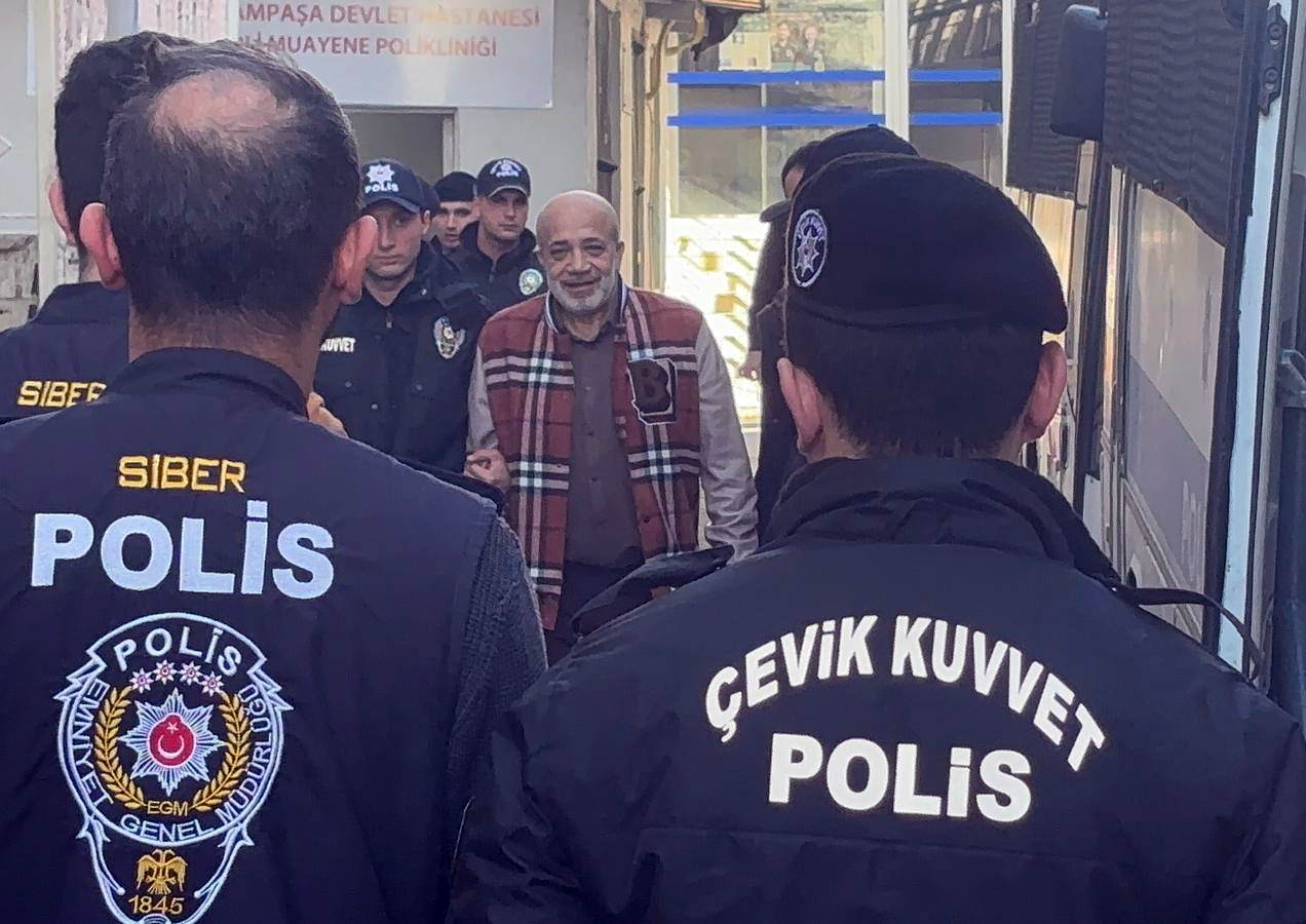 Mert Hakan Yandaş Ve Ahmet Çakar Sağlık Kontrolünden Geçirildi İşte Görüntüler (8)