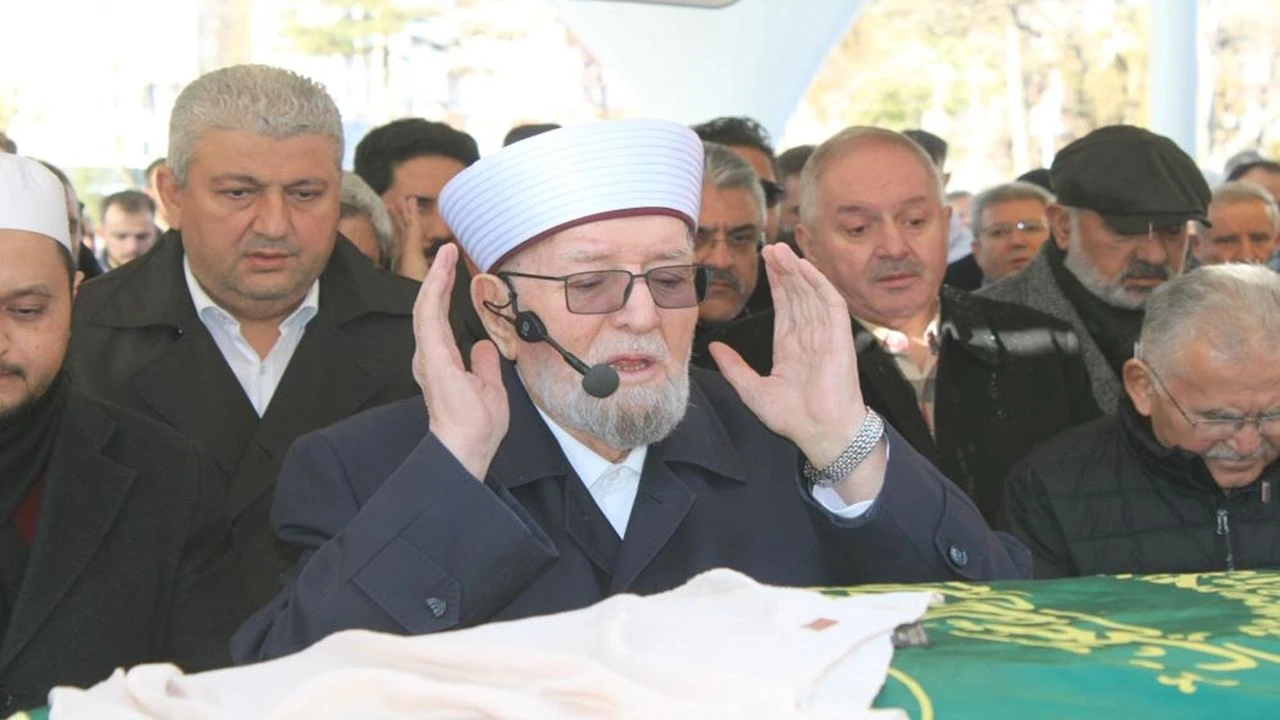 Necmettin Nursacan Es Acisi 2