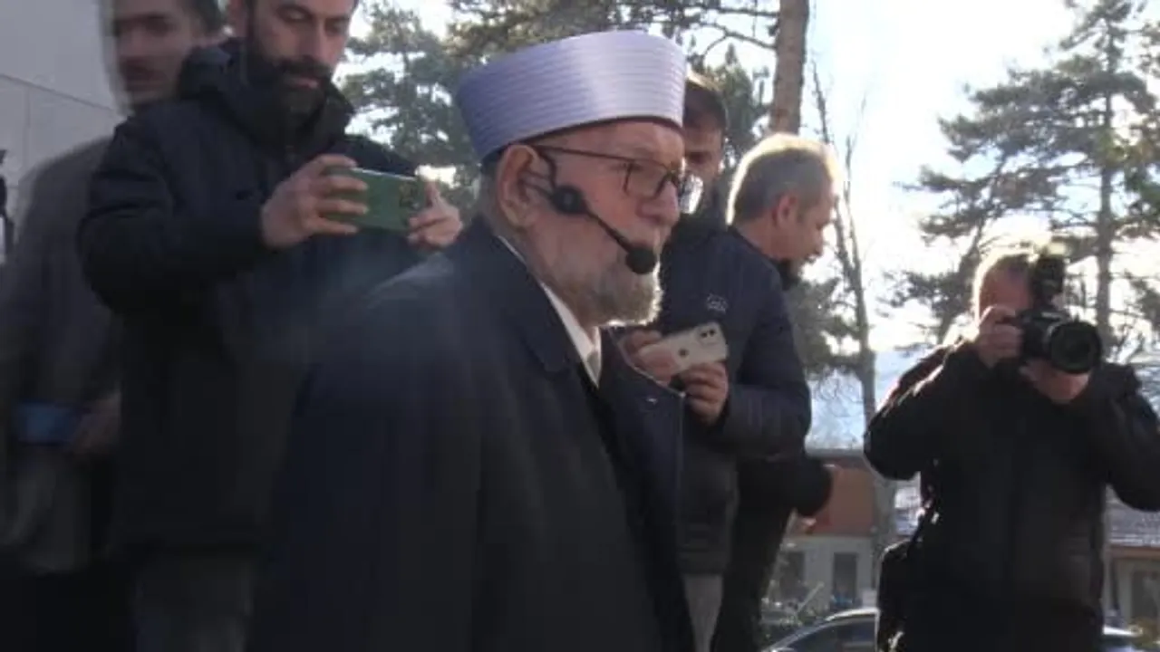 Necmettin Nursacan In Esi Pakize Nursacan Vefat Etti 1200 827730