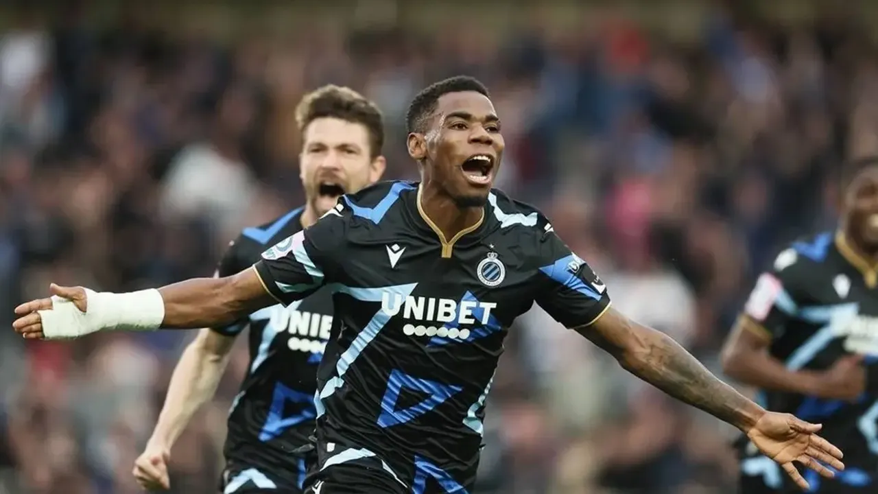 Okan Buruk'a Galatasaray'dan 20 Milyonluk Hediye! Raphael Onyedika Kimdir Piyasa Değeri Ne Kadar (5)