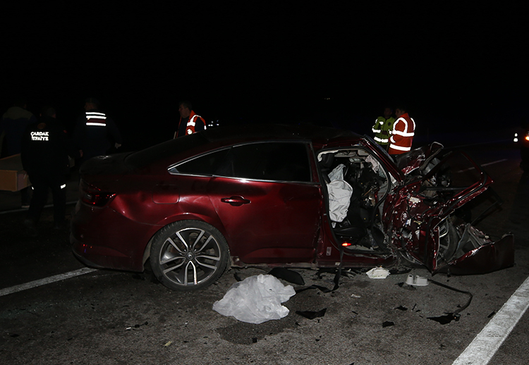 Polisin Dur Ihtarına Uymadı Faciaya Neden Oldu 5 Kişi Öldü! (3)