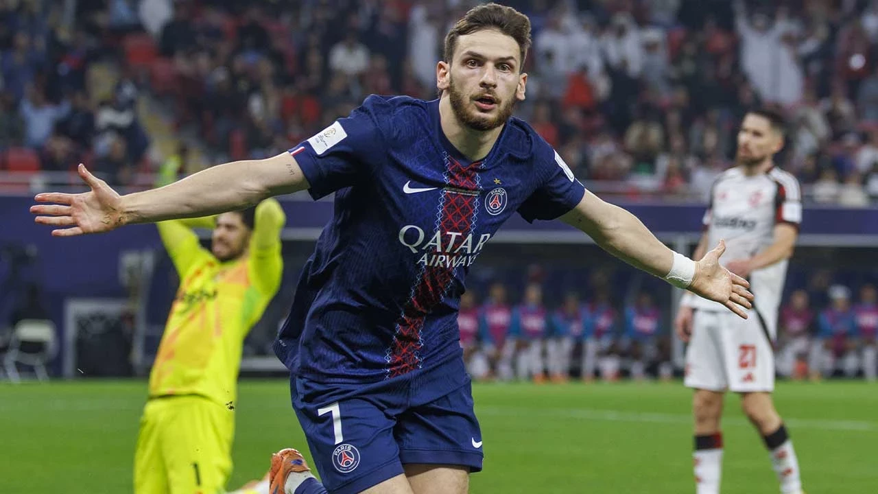 Psg Tarih Yazdı! Kupaları Sildi Süpürdü (1)