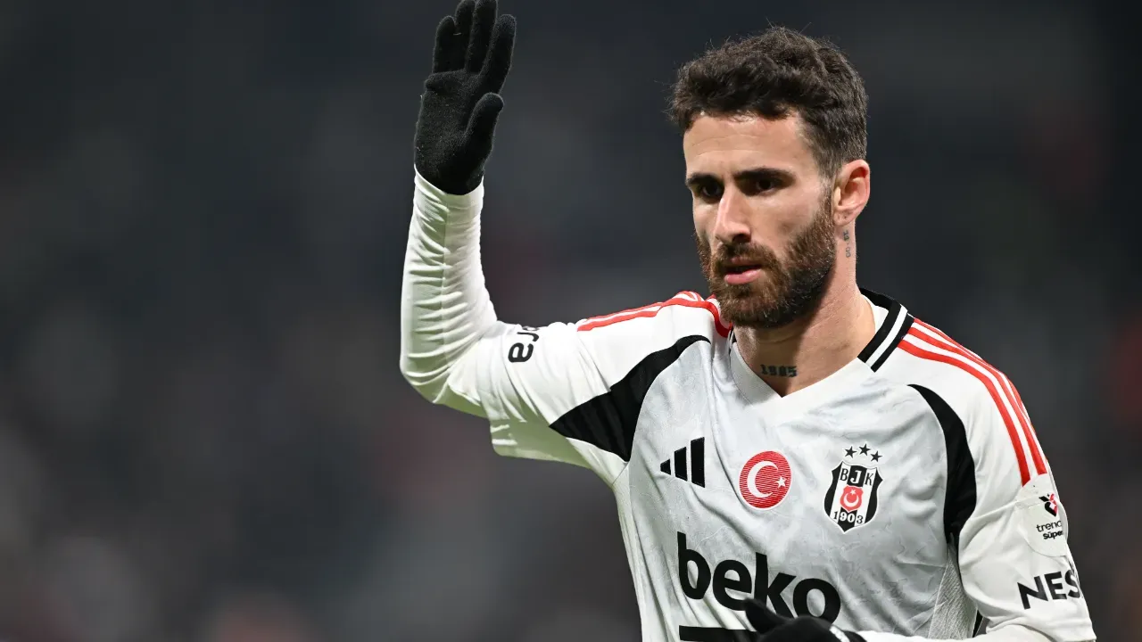 Rafa Silva'nın Karın Ağrısı Ortaya Çıktı! En Yakın Arkadaşı Neden Oynamadığını Ifşaladı (12)