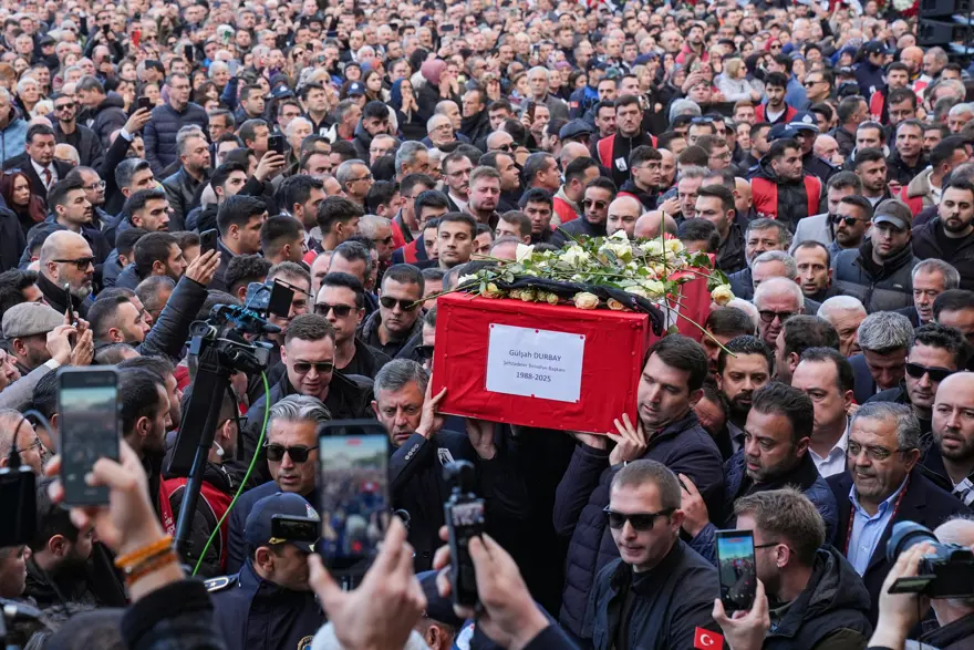 Şehzadeler Belediye Başkanı Gülşah Durbay Vefat Etti Cenaze Töreni Düzenlendi (7)