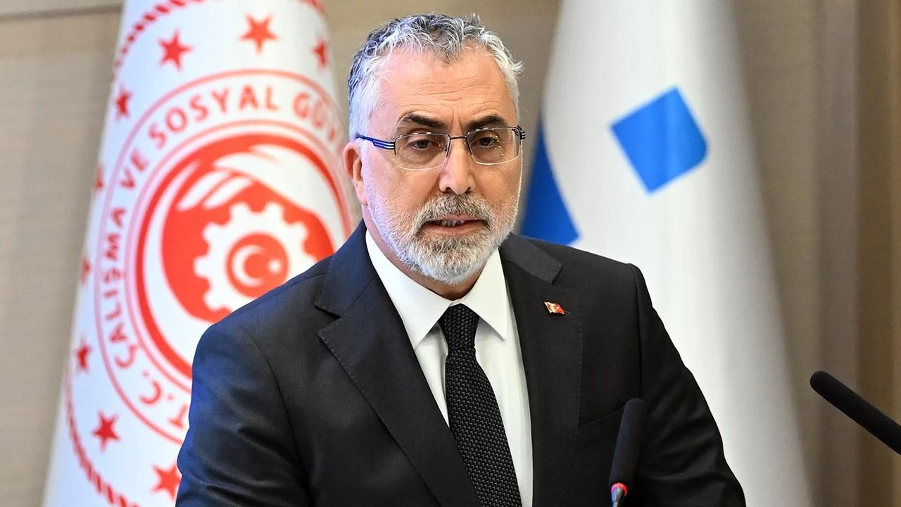 Vedat Isikhan Calisma Ve Sosyal Guvenlik Bakani