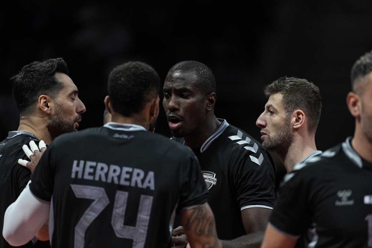 Voleybolda Halkbank Fırtınası Spor Toto’ya Set Vermedi (6)