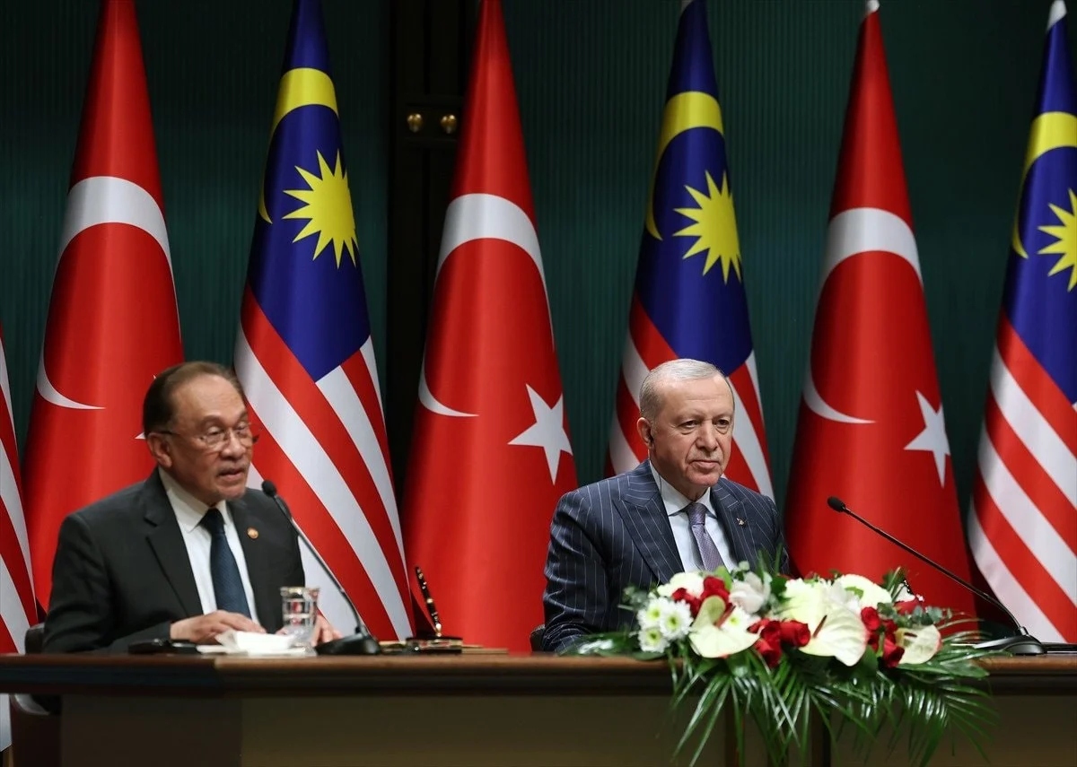 Ankara’da Diplomasi Trafiği Türkiye Ve Malezya Arasında 7 Anlaşma Imzalandı!-1