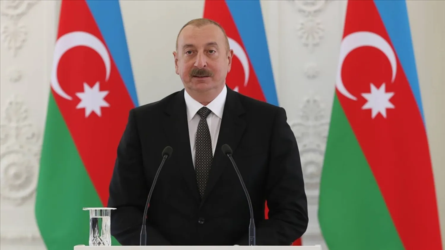 Aliyev’in bomba açıklaması ne manaya geliyor? Arka bahçelerde sahi neler oluyor? Kim Özgür kim bağımsız karmakarışık! At izi kurt izine mi karıştı?