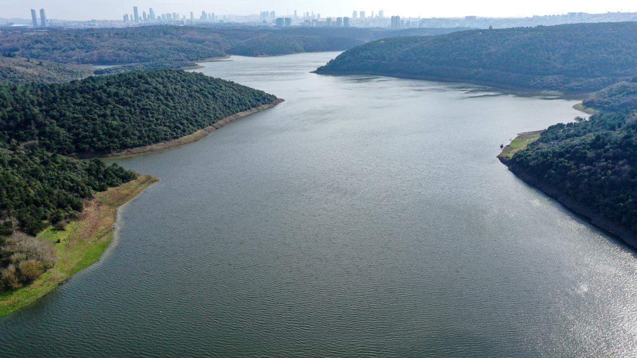 İstanbul'a Rahmet Yağdı! Şükürler Olsun Barajlarda Kötü Gidişat Tersine Döndü! (1)