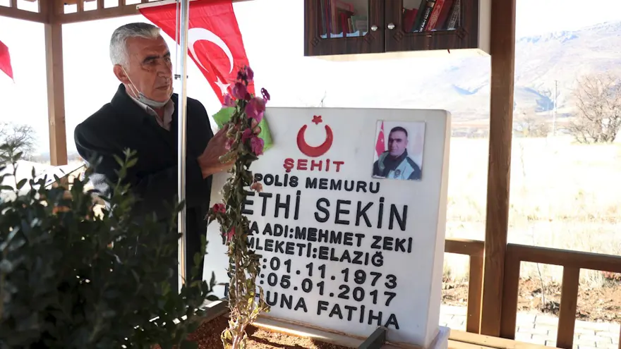 Kahraman Polis Fethi Sekin, Şehadetinin 9'Uncu Sene I Devriyesinde Rahmetle Anılıyor (6)