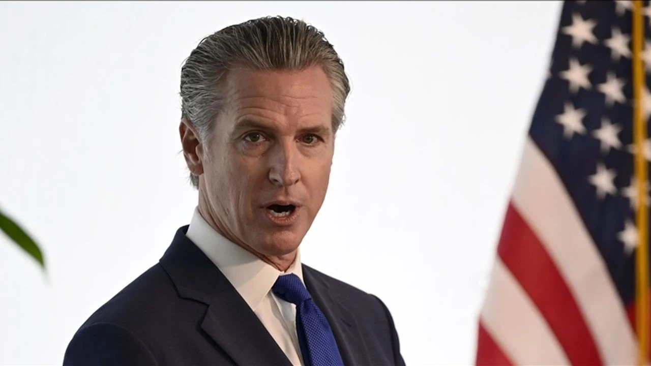Kaliforniya Valisi Gavin Newsom (2)