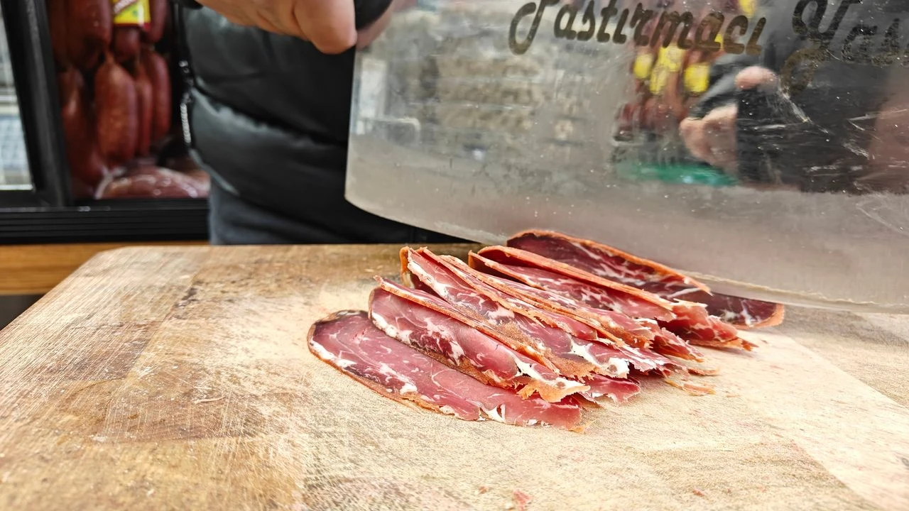 Kayseri Pastırması El Yakıyor Bir Dilimi Küçük Bir Servet!