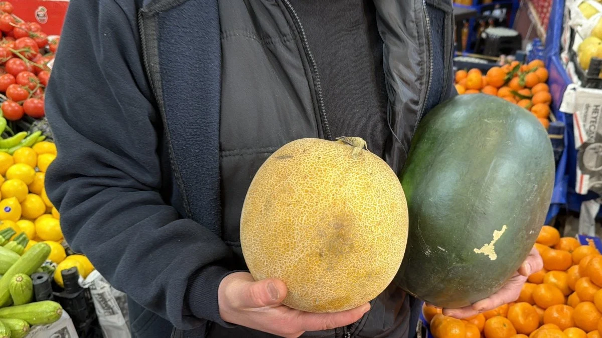 Kış Ortasında Cep Yakan Lezzet Bir Eriğin Tanesi 250 Tl!G
