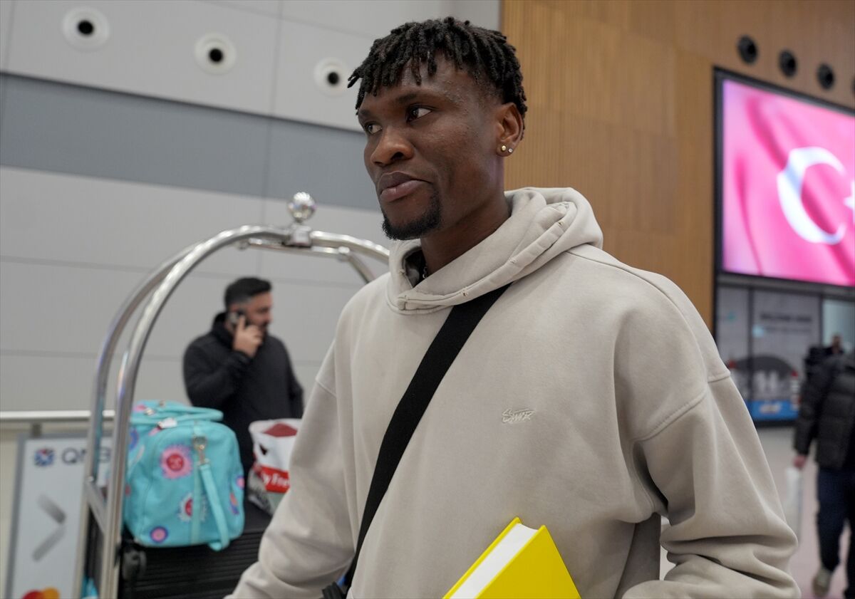 Trabzonspor Yeni Transferine Kavuştu! İşte Ilk Görüntüler (6)