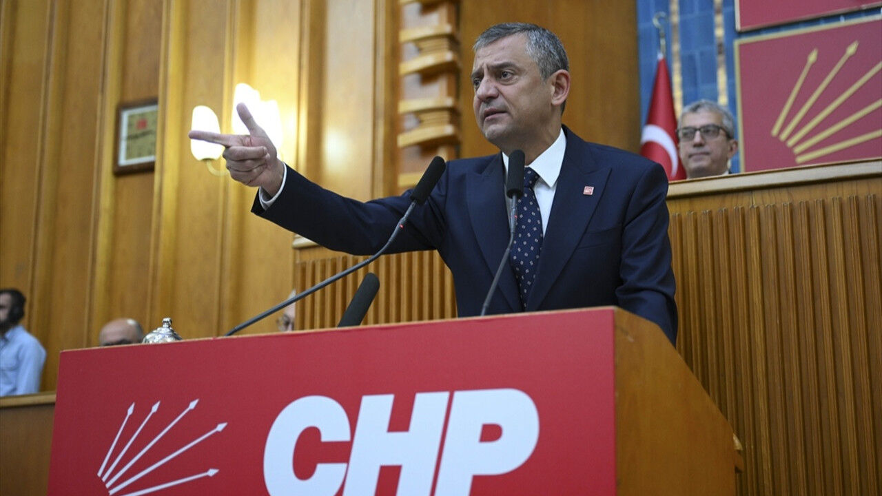 Ozel Ozel Partisinin Grup Toplantisinda Konustu Boyle Bir Donemde Iktidar Ne Yapiyor S36K
