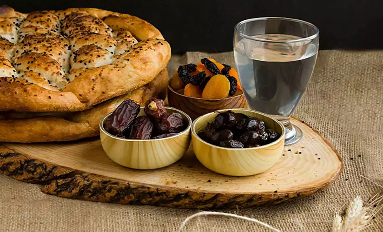 Sahurda Ezan Okunurken Su Icilir Mi Diyanet Acikladi 1771751248 0811
