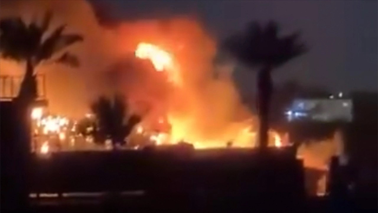 Abd'ye Ait Victoria Üssü İha’larla Vuruldu!G