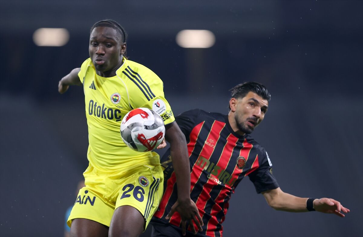 Karagümrük Fenerbahçe Canlı Anlatım (4)-1