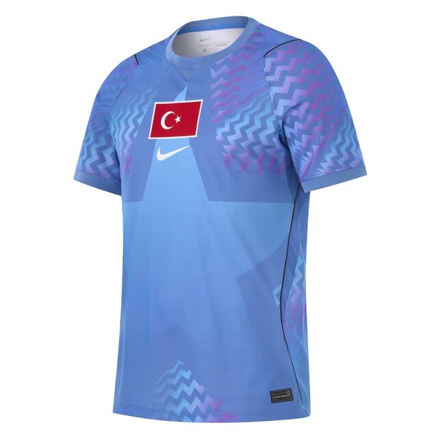 Milli Takımın Yeni Formaları Açıklandı! Herkes O Formaya Bayıldı (2)