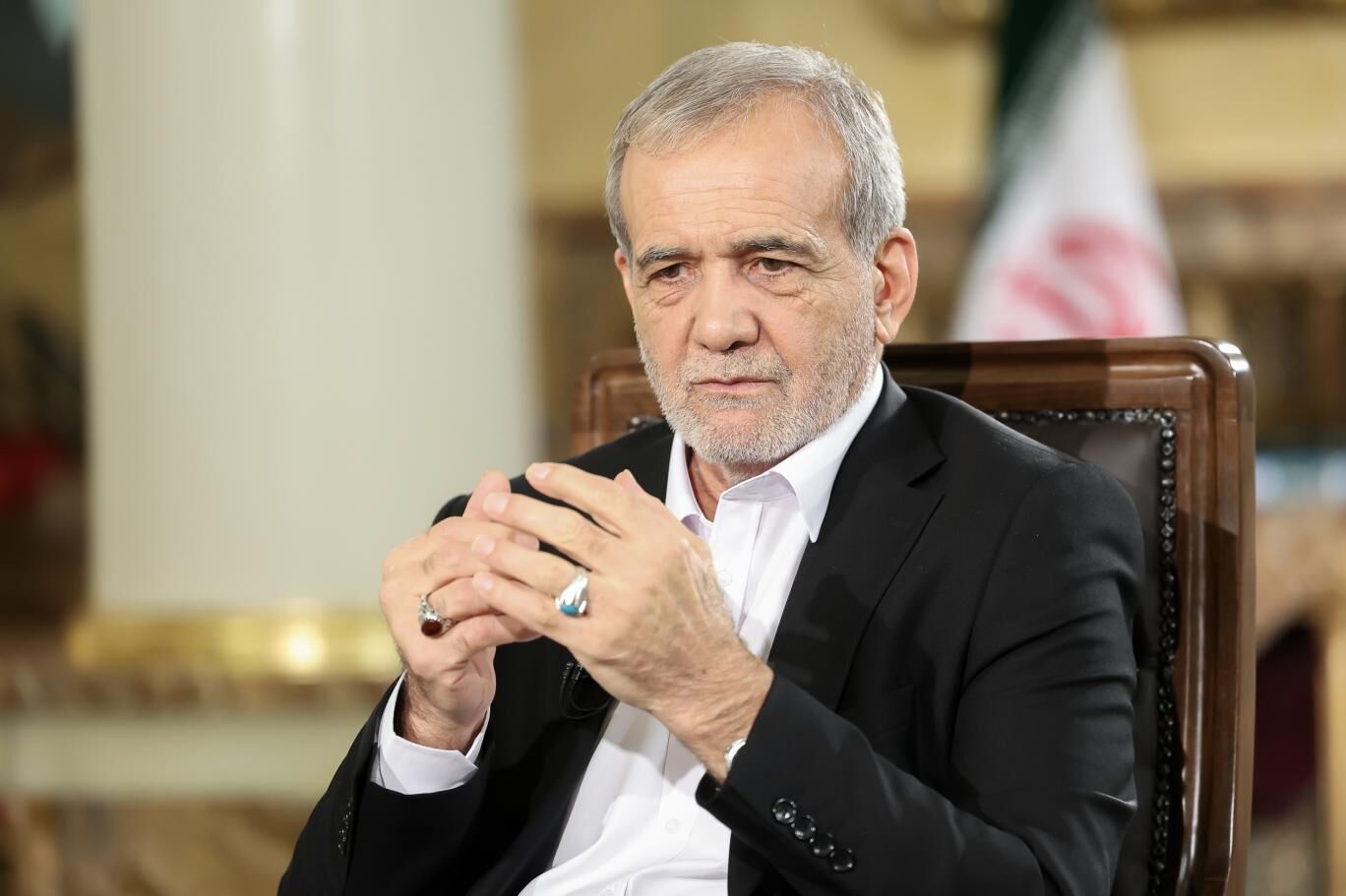 Pezeşkiyan’dan Macron’a Rest “Saldırganlara Karşı Tereddüt Etmeyiz!”-1